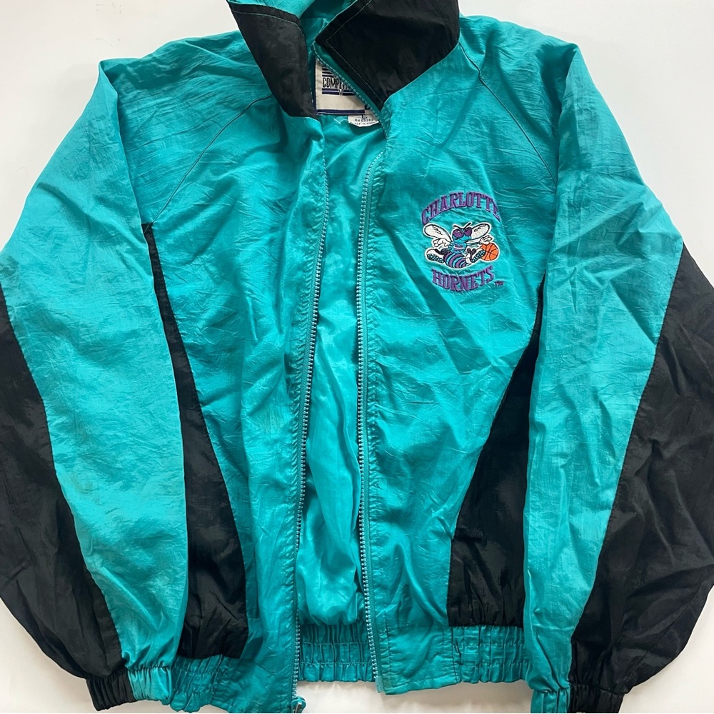 Vintage Charlotte Hornets Zip Up Jacket